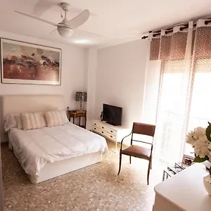 https://lola-habitacion-de-matrimonio-con-bao-privado.es-andalucia.com